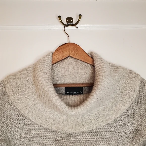 Cynthia Rowley Lamb’s Wool Sweater Dress – Size XS – Pale Grey - Picture 2 of 6